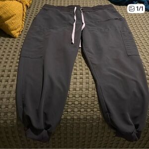 Andre 8-Pocket Men's CORE Scrub Jogger Pant